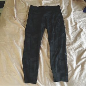 Lululemon Fast and Free Black Camo